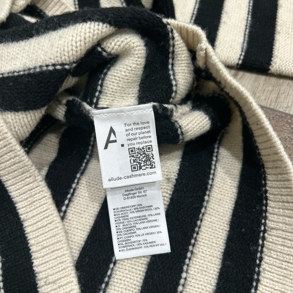 Striped Black and Cream Cardigan - Picture 7 of 9